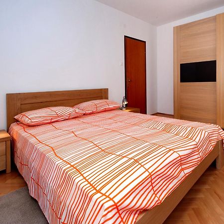 Apartments Beakovic โปเรช ภายนอก รูปภาพ