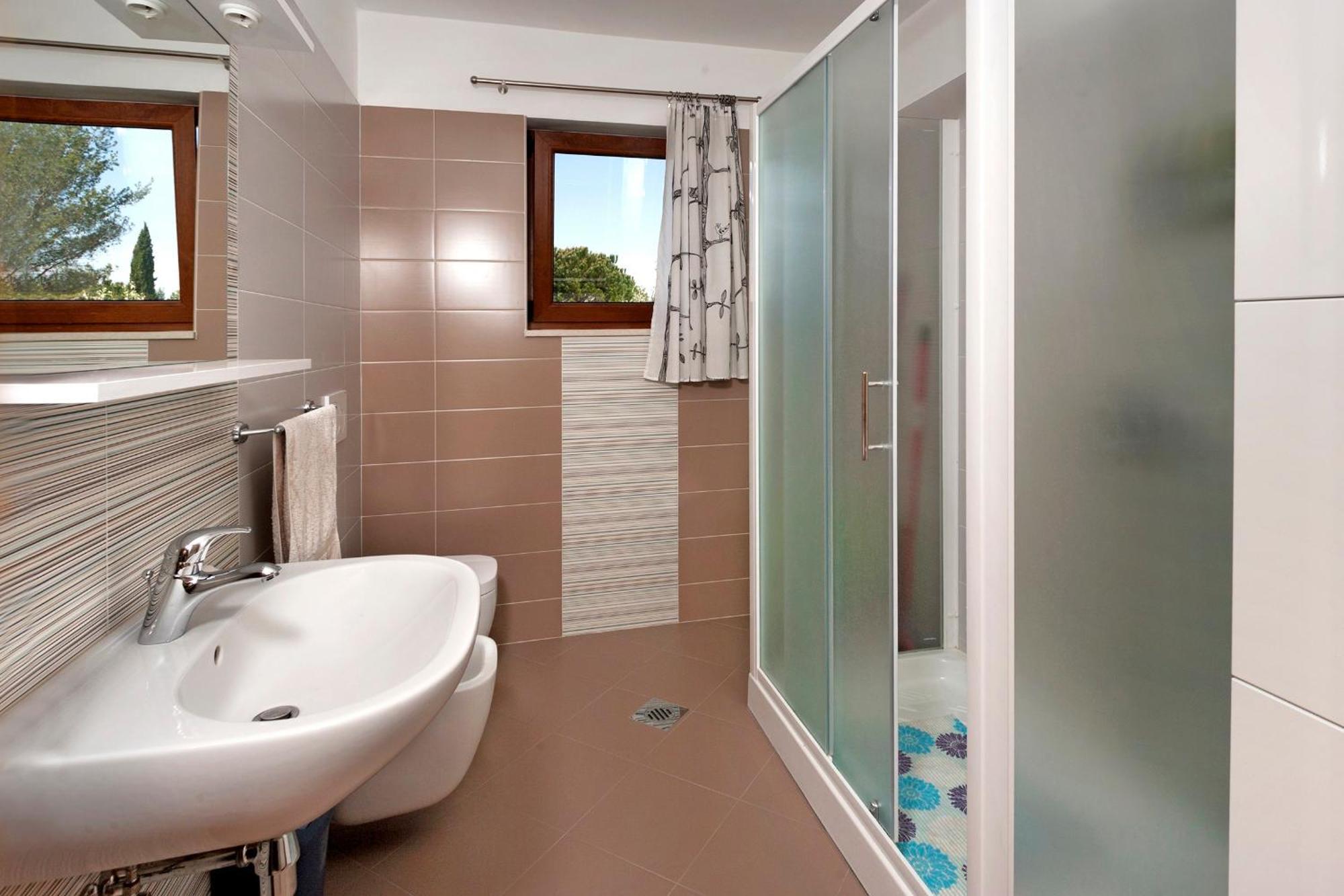 Apartments Beakovic โปเรช ภายนอก รูปภาพ