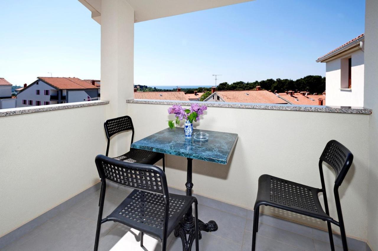 Apartments Beakovic โปเรช ภายนอก รูปภาพ