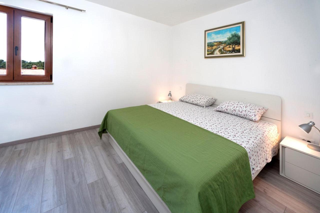 Apartments Beakovic โปเรช ภายนอก รูปภาพ